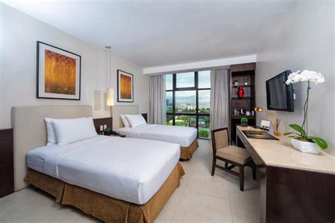 The B Hotel Alabang, Manila (updated prices 2024).